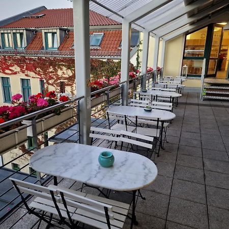 Mikon Eastgate Hotel - City Centre Berlin Bagian luar foto