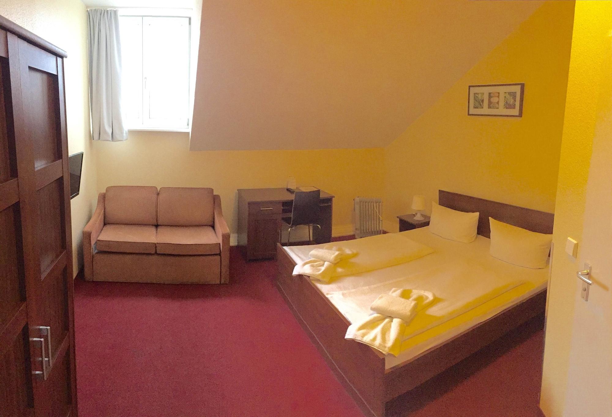 Mikon Eastgate Hotel - City Centre Berlin Bagian luar foto
