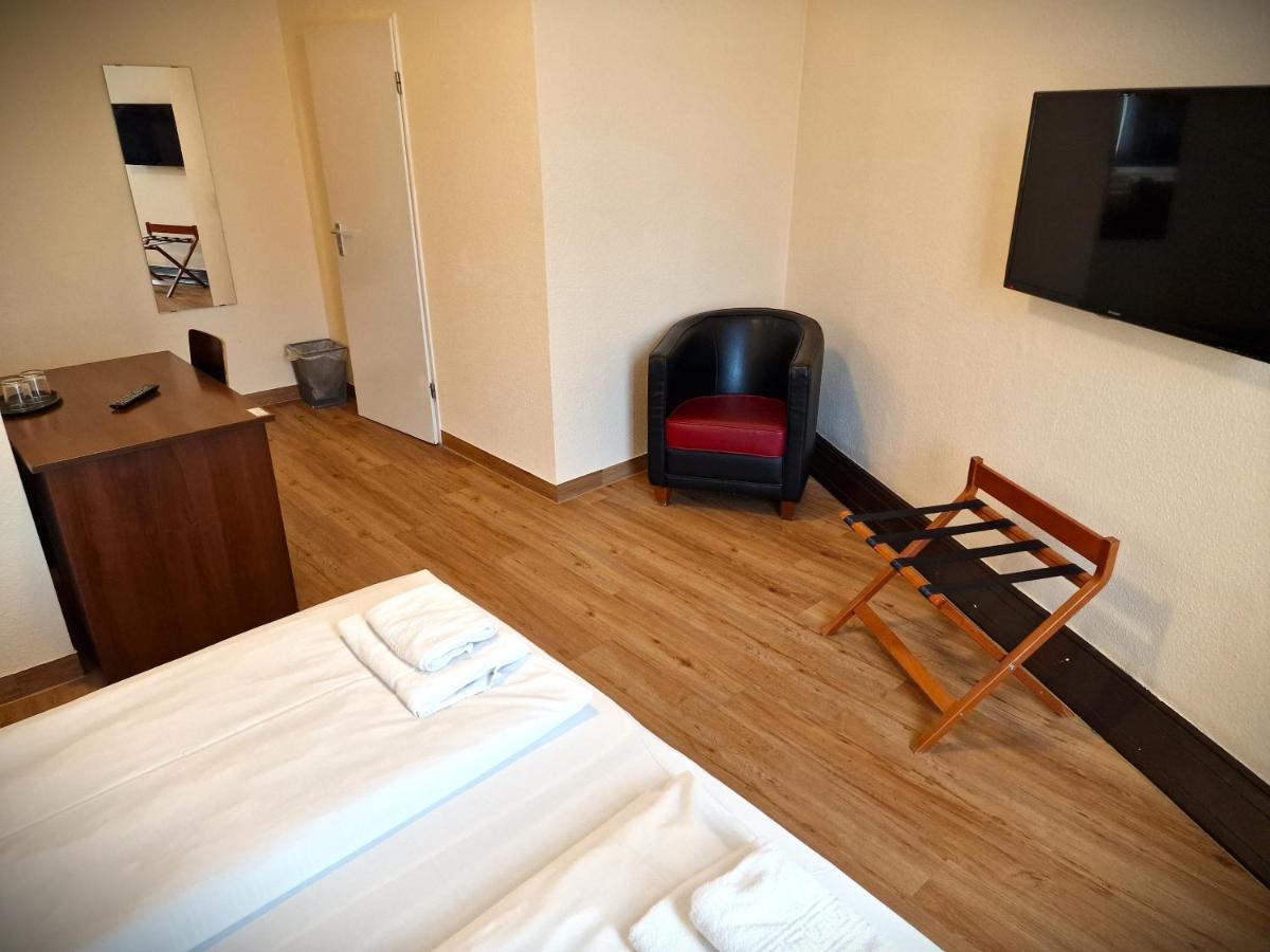 Mikon Eastgate Hotel - City Centre Berlin Bagian luar foto