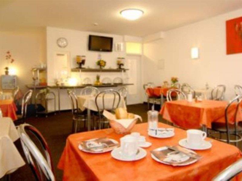 Mikon Eastgate Hotel - City Centre Berlin Bagian luar foto