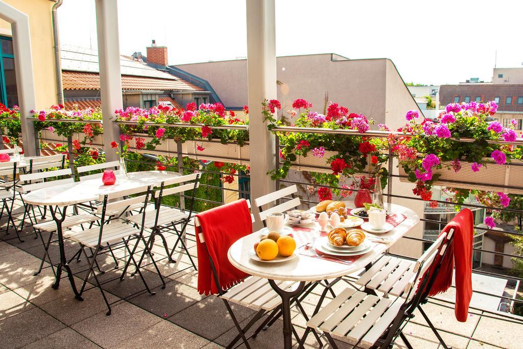 Mikon Eastgate Hotel - City Centre Berlin Bagian luar foto