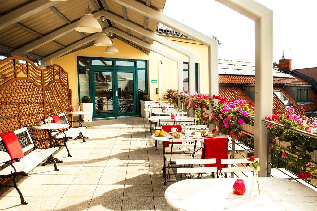 Mikon Eastgate Hotel - City Centre Berlin Bagian luar foto